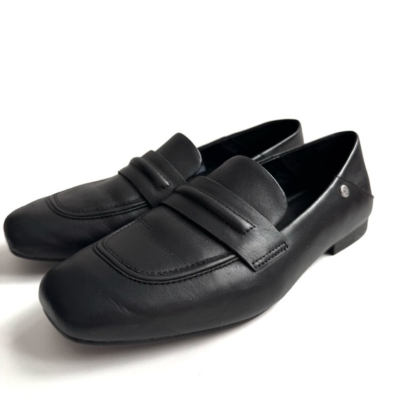 UGG Janaya Black Leather Loafers for women - Picture 1 of 8